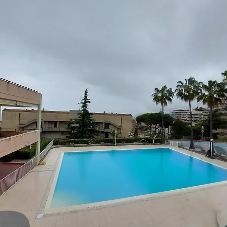 Luxury Attico Con Piscina Collina Fiorita Apartment *