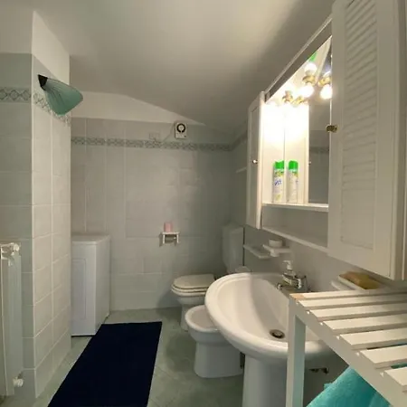 Luxury Attico Con Piscina Collina Fiorita *